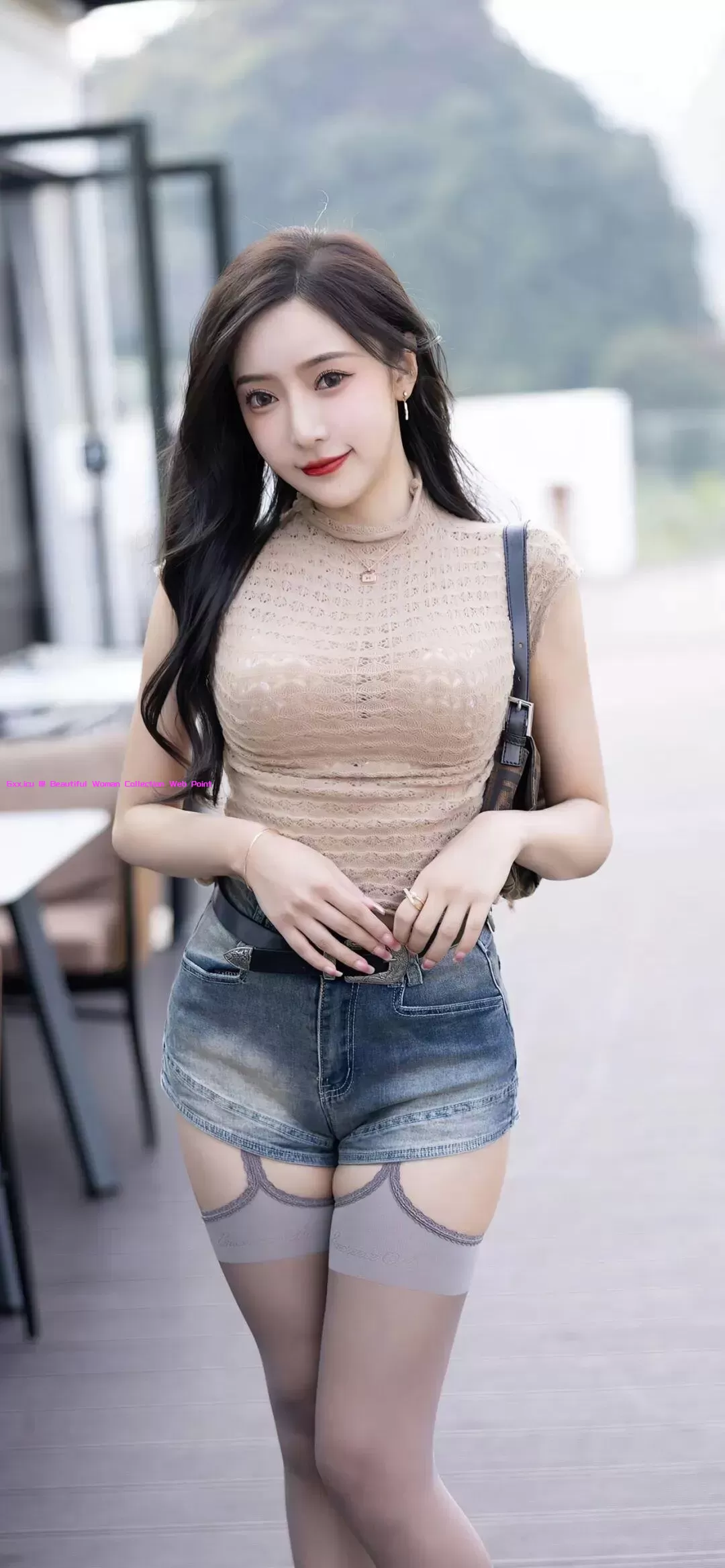 哪个男人抵挡的住碎花裙和丝袜牛仔